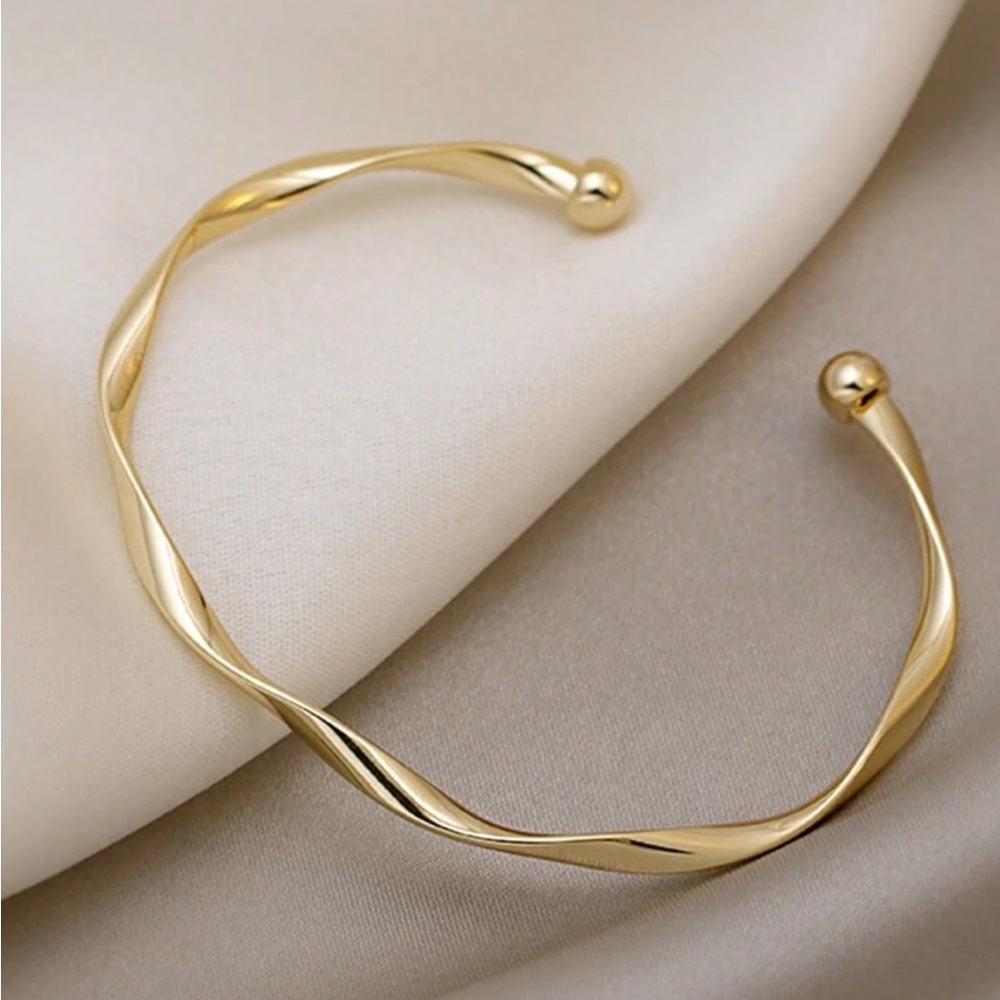 Stellar 3pack gold bracelet🌙